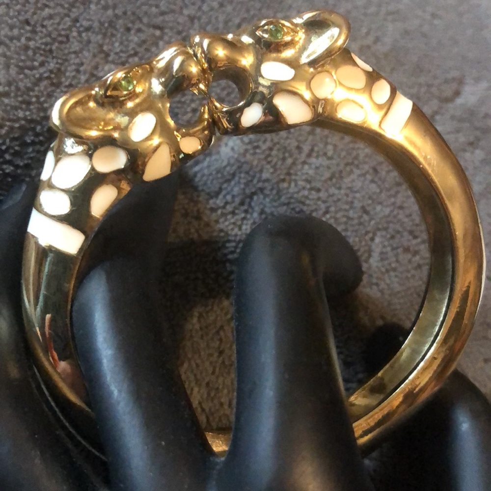 Lilly Pulitzer clamper bracelet - Picture 4 of 7